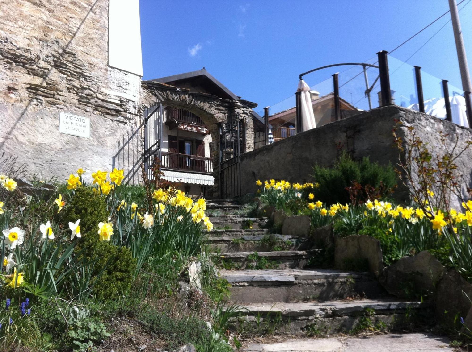 LA PLACETTE - Albergo diffuso e trattoria Usseaux Esterno foto