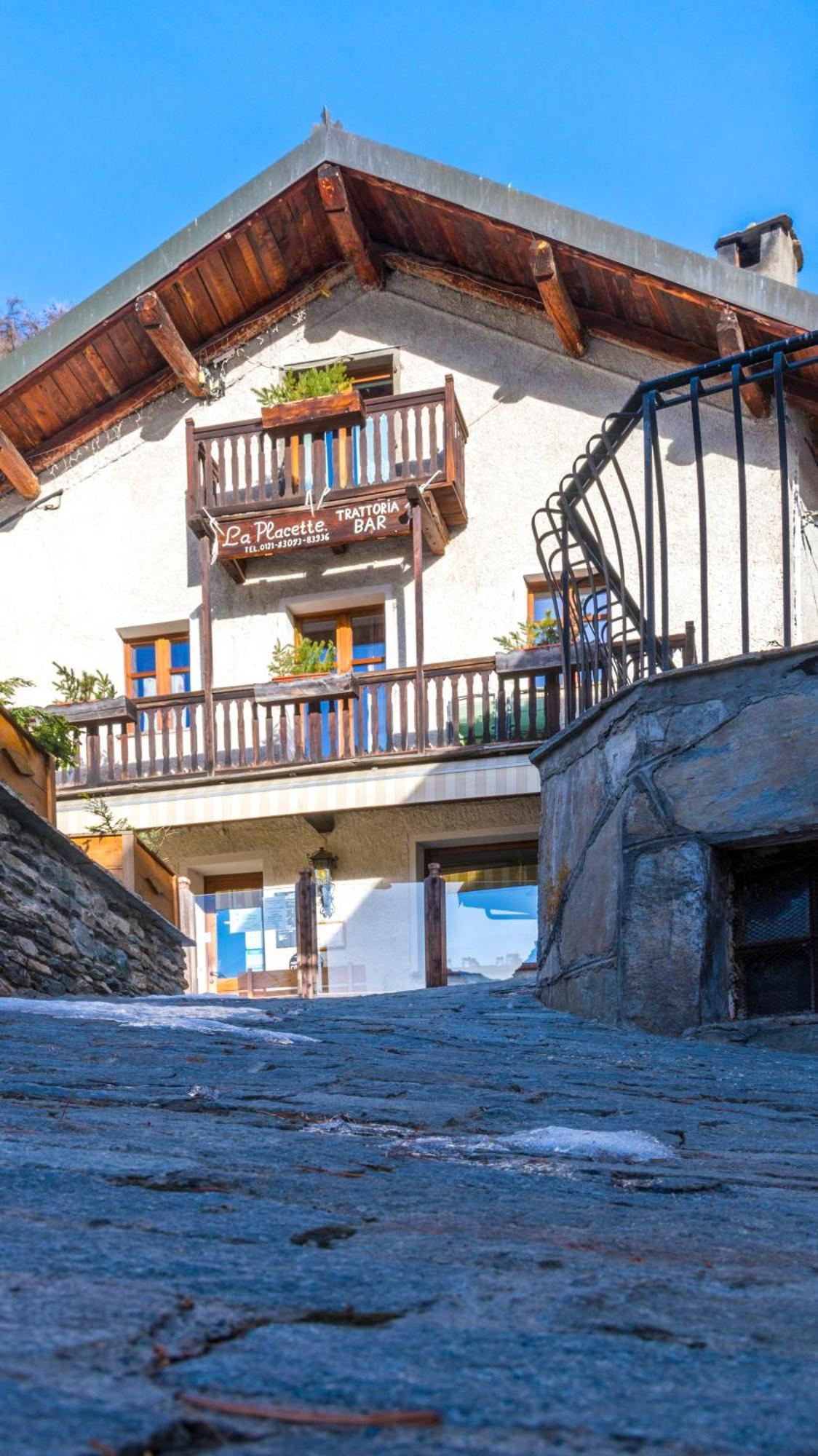 LA PLACETTE - Albergo diffuso e trattoria Usseaux Esterno foto