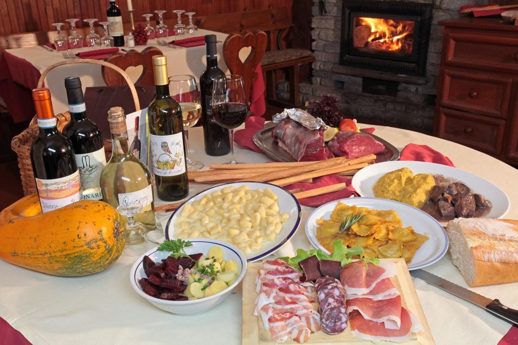 LA PLACETTE - Albergo diffuso e trattoria Usseaux Esterno foto