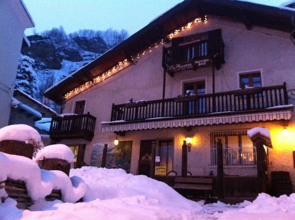 LA PLACETTE - Albergo diffuso e trattoria Usseaux Esterno foto