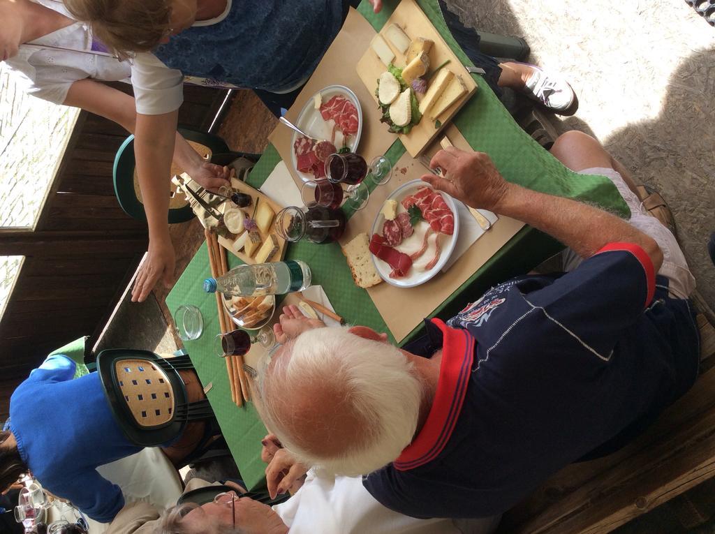 LA PLACETTE - Albergo diffuso e trattoria Usseaux Esterno foto