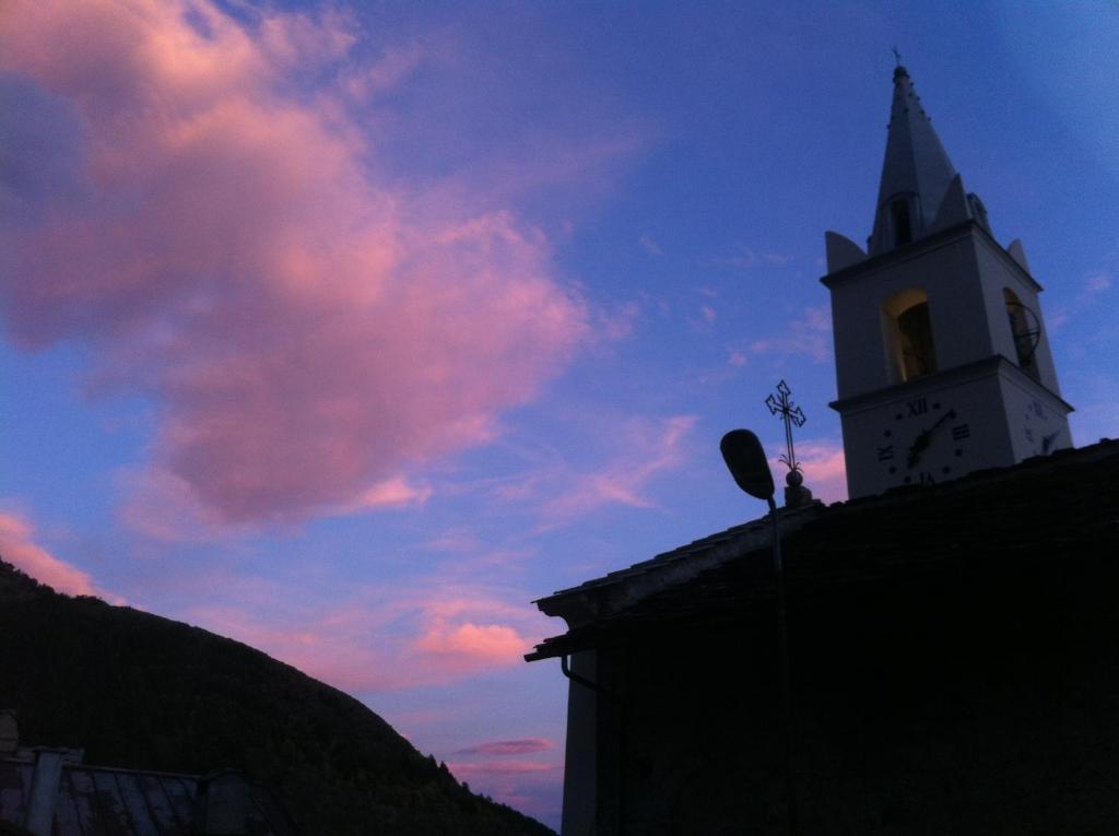 LA PLACETTE - Albergo diffuso e trattoria Usseaux Camera foto